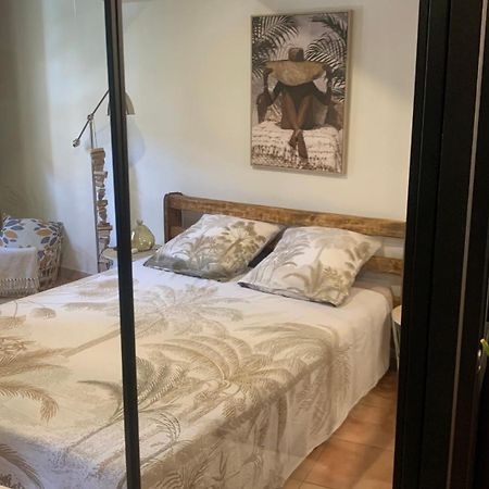 Studio Cosy Avec Deux Velos Coeur De Ville Hyeres Bagian luar foto